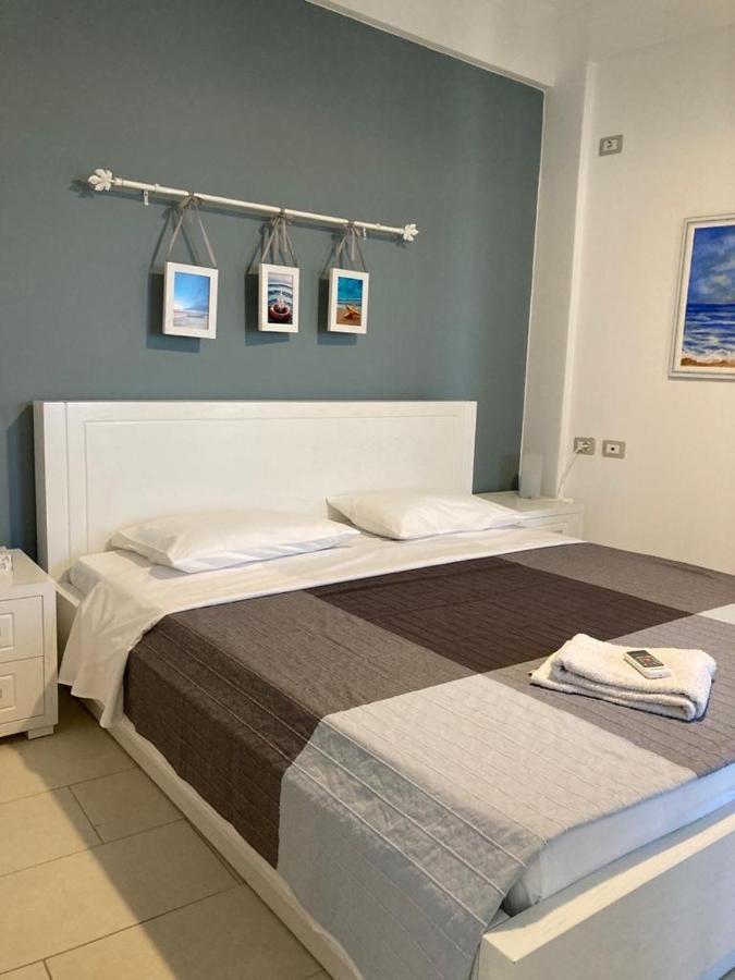 Aldi'S Guest House Vlorë Exterior foto