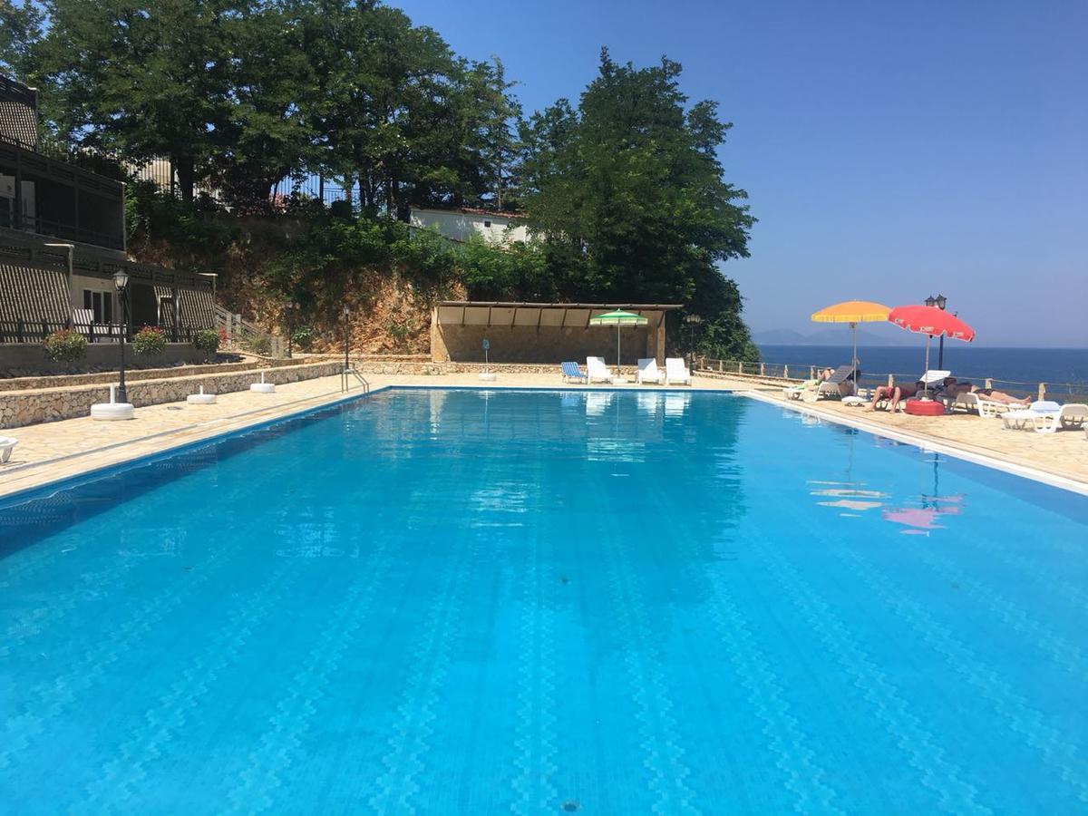 Aldi'S Guest House Vlorë Exterior foto
